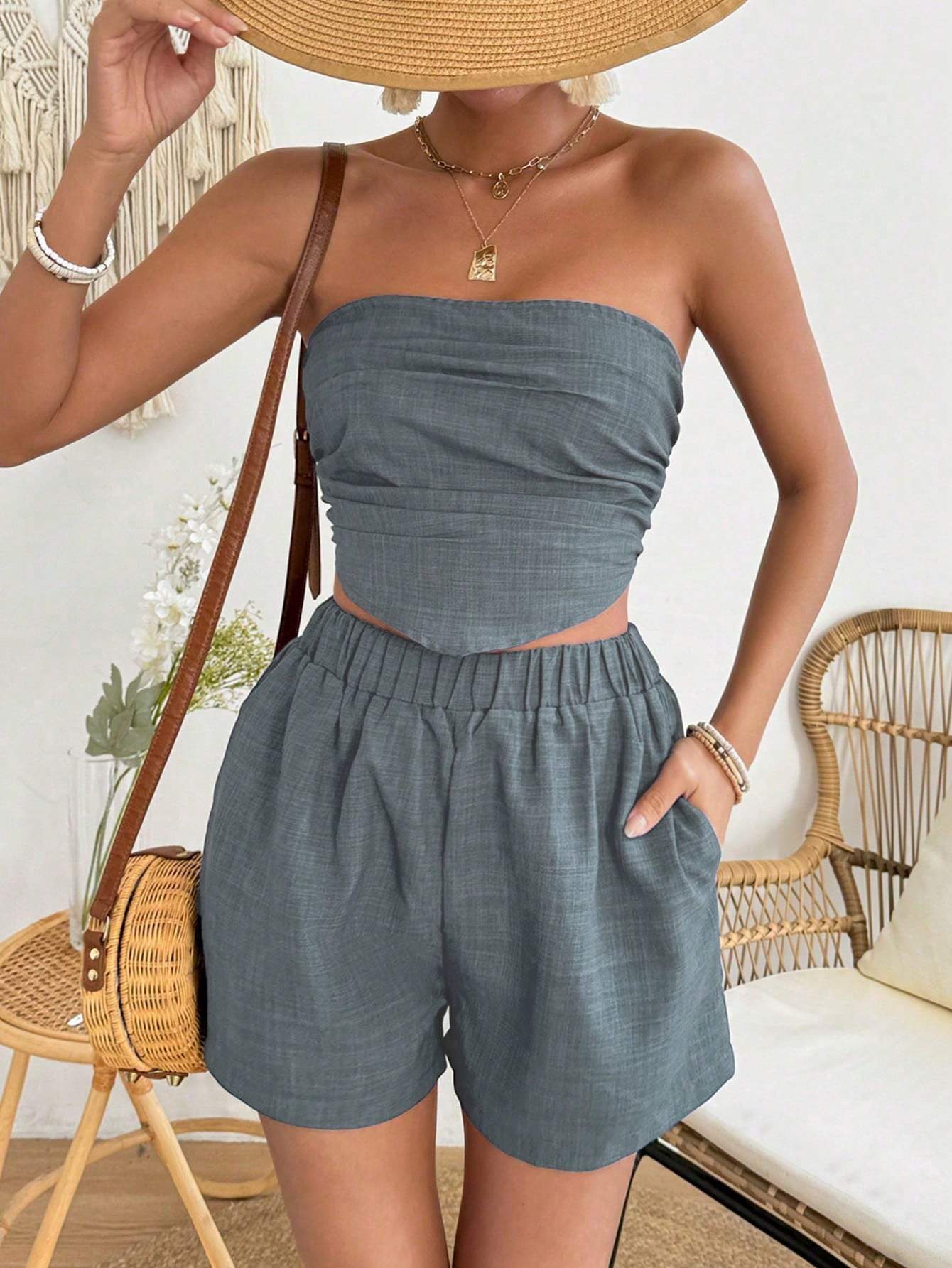 VCAY WOMEN S SLEEVELESS RUCHED BANDEAU TOP AND SHORTS TWO PIECE SET