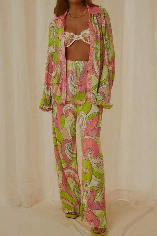 GRAPHIC PLEATS SHIRT AND PANTS SET