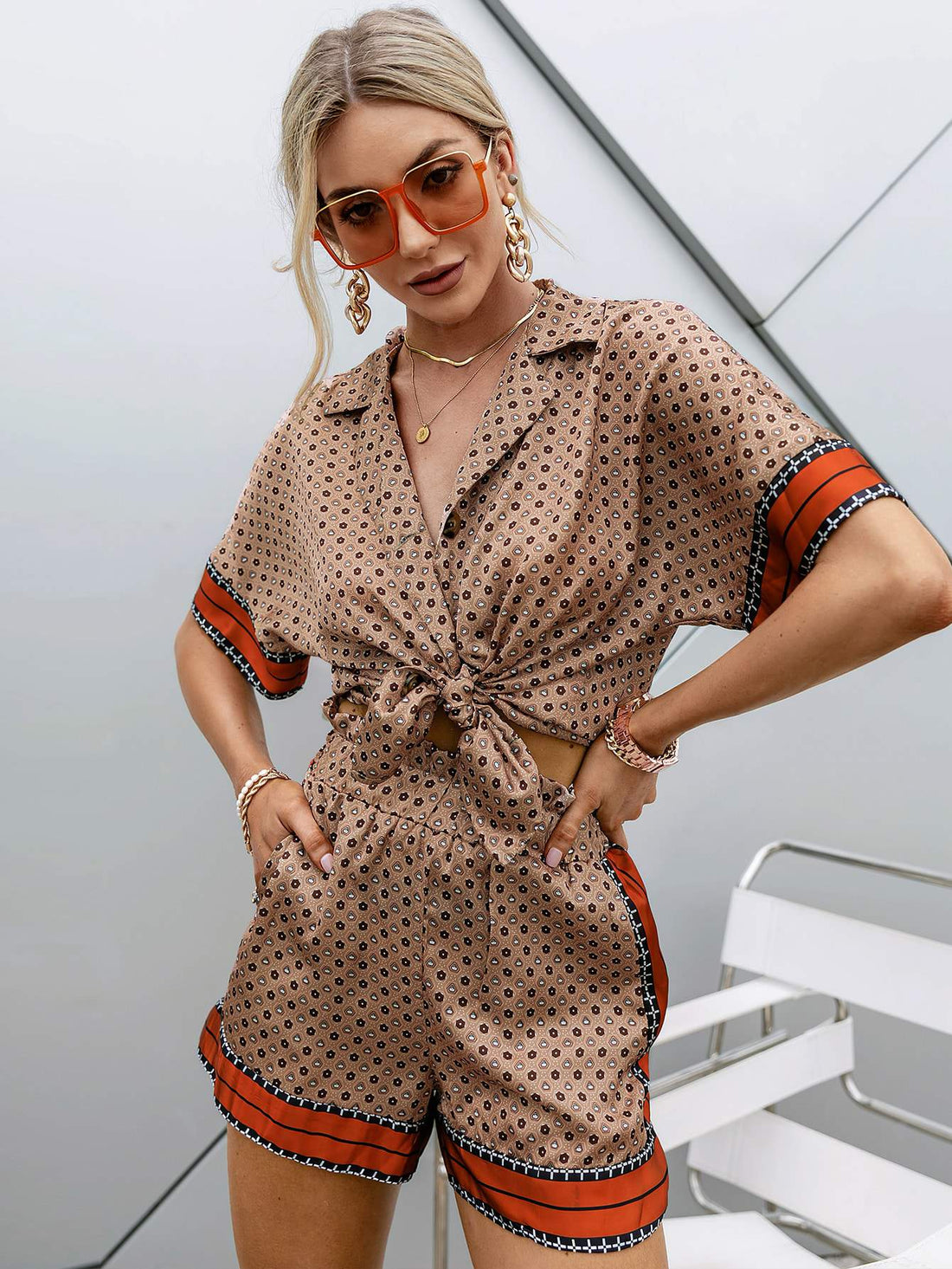 SOLLINARRY ALLOVER PRINT BLOUSE PAPERBAG WAIST SHORTS SET