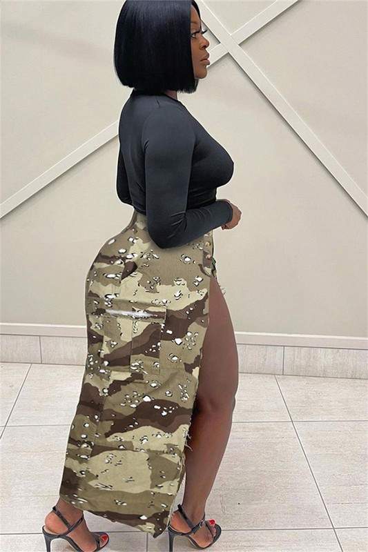 CAMO HIGH SLIT SKIRTS