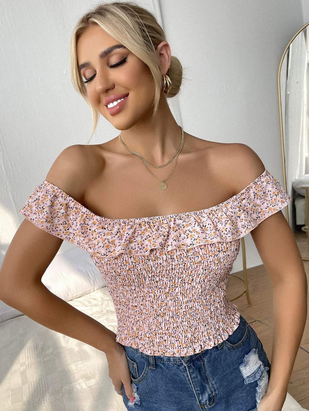 Trendy Floral Summer Crop Top Style