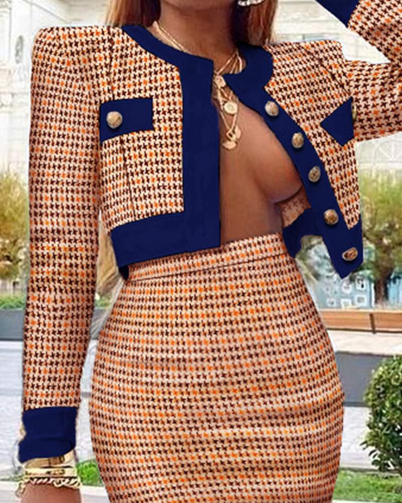 Fashionable Casual Attire: Blazer and Skirt Set