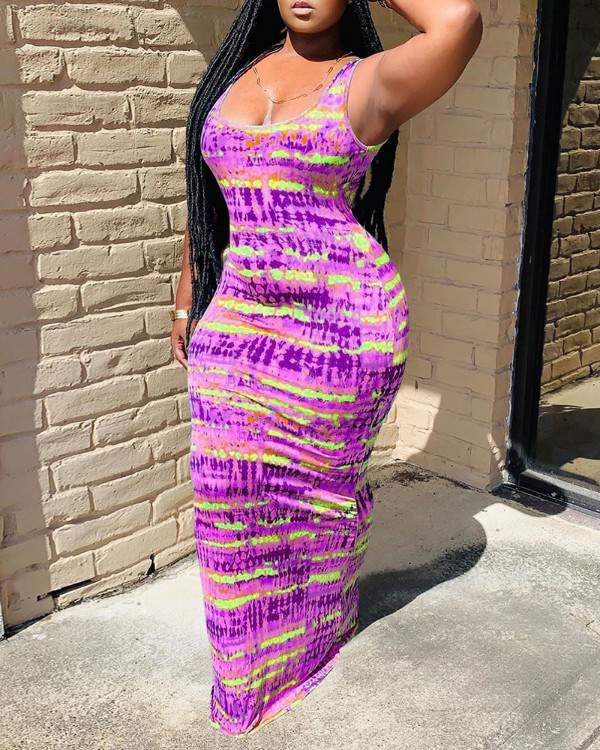 Curvy Fit Dress, Sleeveless Maxi, Vibrant Design