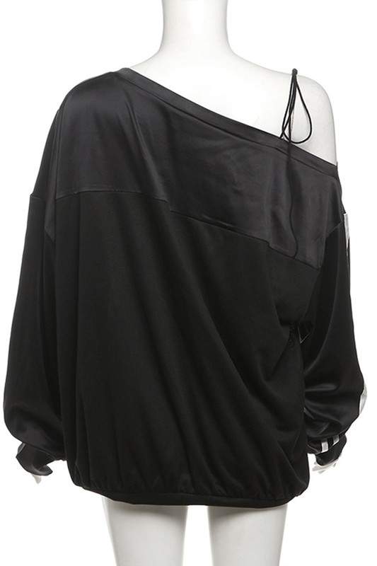 STAR ATHLETE OFF SHOULDER SWEATSHIRT