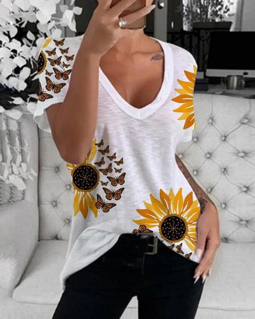Graphic Top for Summer, V-Neck Fashion Tee