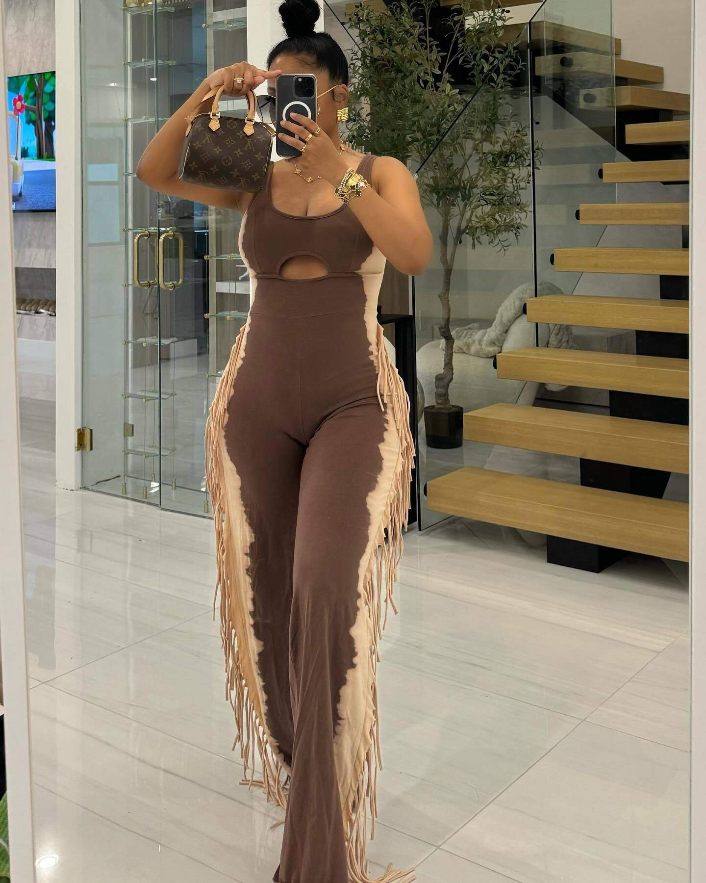 23