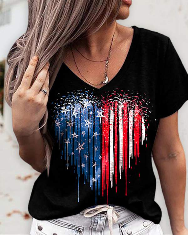 Casual Heart Shape Graphic T-Shirt