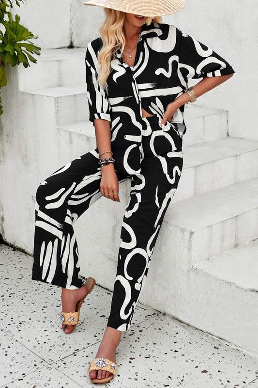 GRAPHIC TOP AND PANTS SET