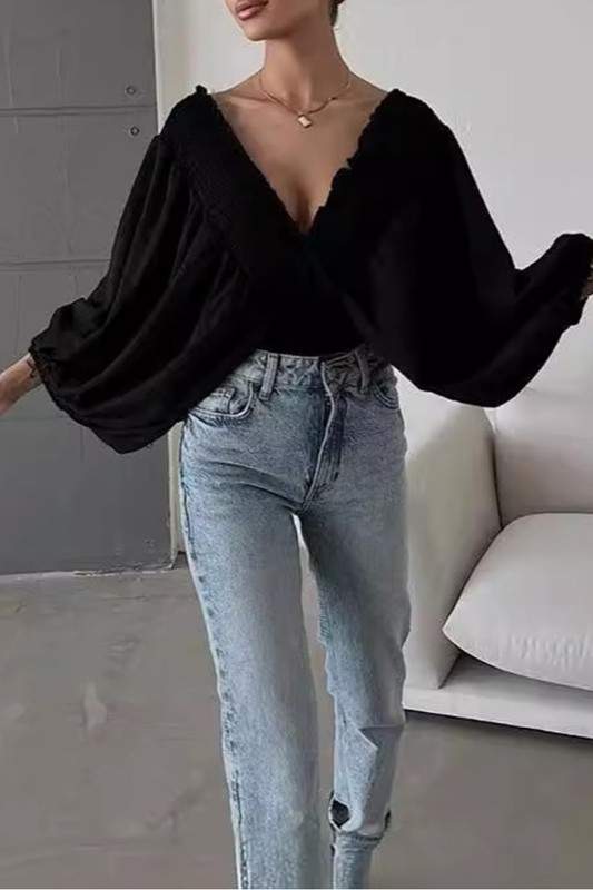ROMANTIC FLAIR SMOCKED BLOUSE